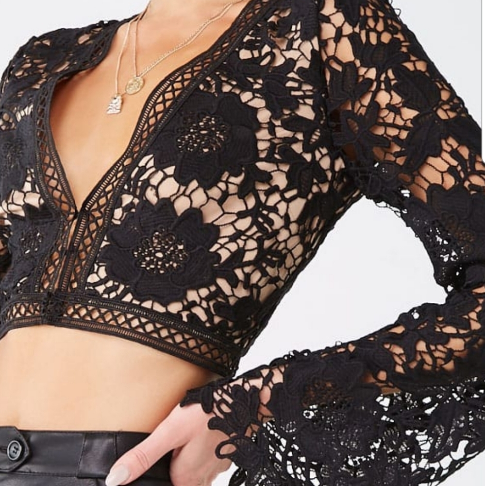 Forever 21 lace crop top